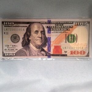 Bi fold 100 dollar wallet